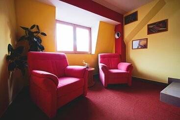 膳宿费 Penzión Tavel