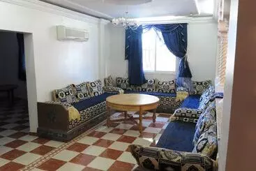 Global Surf House   Hostel/backpacker