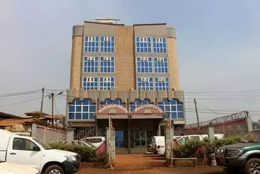 Hôtel Mbatkam Palace