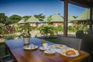 レジデンス Hôtel De Poé