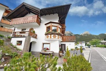 آپارتمانهای توریستها Apartment Everest Bruno