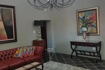 ペンション Izimbali Lodge And Restaurant