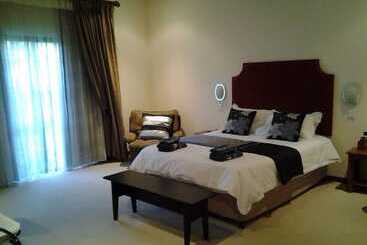 پانسیون Le Bougainville Guest House