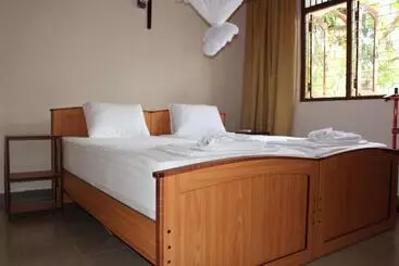 Bed and Breakfast Sunshine Tourist Rest