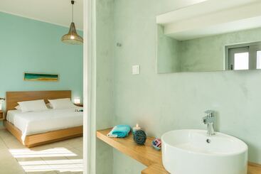 ツーリストアパートメント Thea Thalassa