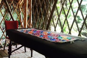 ホテル Aldea Bamboo Village Glamping