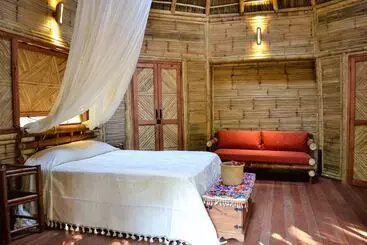 Hotel Aldea Bamboo Village   Glamping