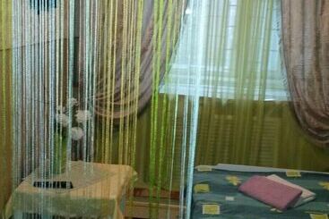 هتل Nomera Na Sibirskoy