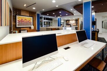 فندق Holiday Inn Express & Suites Taylor, An Ihg