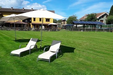 Vakantie-appartementen Apartamentos El Castañeu