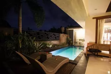 Villa-majoitus Asri Sari Resort