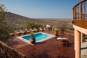 酒店 Etosha Mountain Lodge