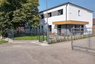 ホテル Penzion A Bistro Dílna