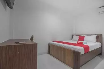 Majatalo Reddoorz Near Living Plaza Balikpapan