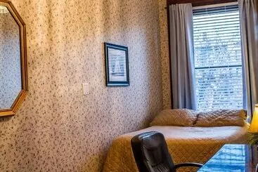 בית מלון כפרי Beacon Inn 1087