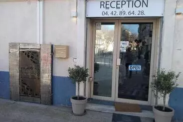 ホテル Renaissance Martigues