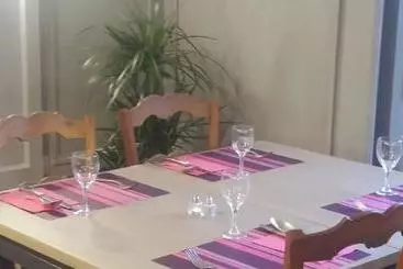 ホテル Hôtel Restaurant Du Pont D Abense