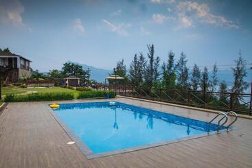 Green Velvet Resort Near Pawna Lake