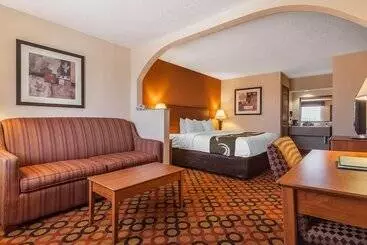 호텔 Quality Inn & Suites Owasso Us 169