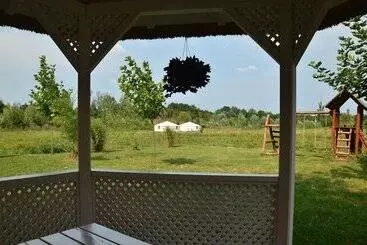 Herberge Antal Tavi Fogadó és Horgászparadicsom