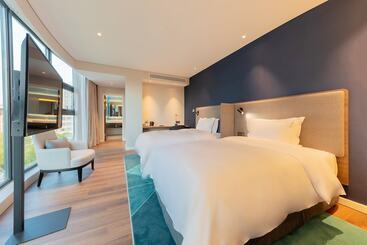 Hotel Holiday Inn Express Yichang Riverside By Ihg