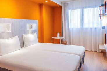 בית מלון כפרי Ibis Budget Huerta De Murcia