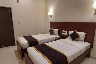 Hotel Ymca Program Centre