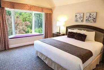 モーテル Bluebird Inn