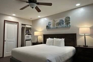 汽车旅馆  Bluebird Inn