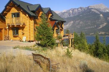 تختخواب و صبحانه The Lodge At Bella Vista