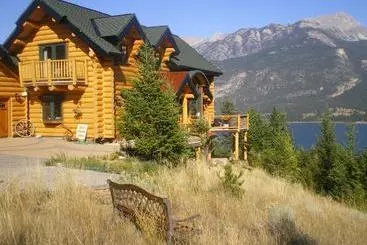 Aamiaismajoitus (B&B) The Lodge At Bella Vista