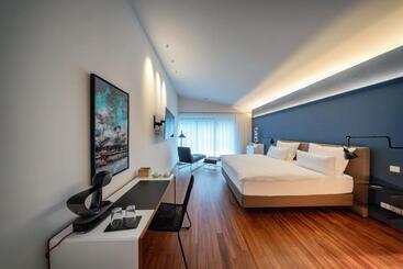 Motelplushotel Biggeseefront