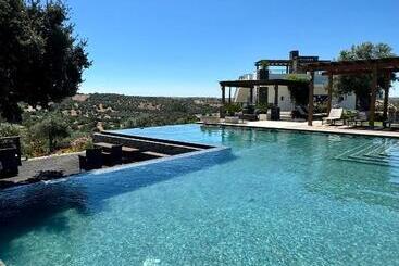 בית מלון כפרי Vistas   Herdade Do Zambujal