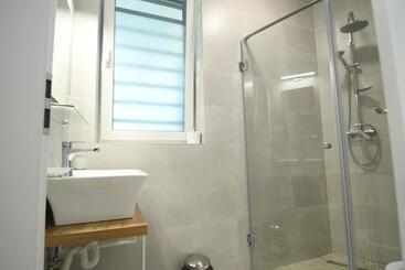 پانسیون Octogon