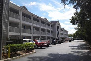 Hotel Intown Suites Extended Stay Clearwater Fl