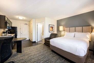 Отель Sonesta Simply Suites Austin The Domain Area