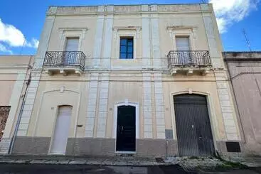 Majatalo Palazzo Rondine   Affittacamere Con Cucina