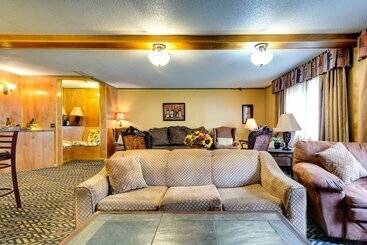 בית מלון כפרי Fireside Inn And Suites