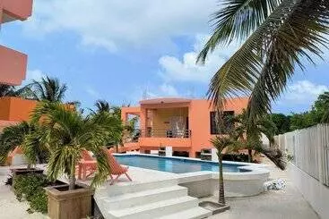 Aparthotel Bay Towers