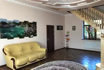Pensionat Saroy Guest House
