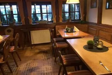 Hotelli Franziskaner Am Markt