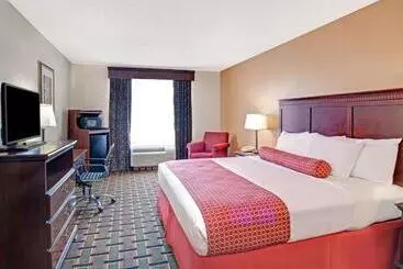 Отель Baymont By Wyndham Kennesaw