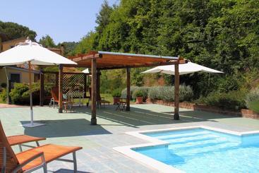 בית מלון כפרי La Macina