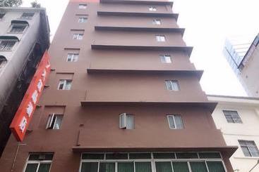 בית מלון כפרי 7days Premium Guangzhou Cangbian Road Branch