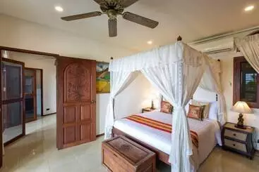 Apartamente turistice Villa Su