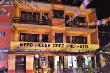 Pension Berg House Cafe And