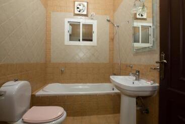 アパートホテル Happy Beach Basateen