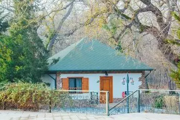 River Inn Resort And Spa