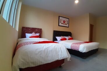 Отель Angelyn Home Stay By Oyo Rooms