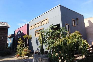 تختخواب و صبحانه Los Cactus De Islón